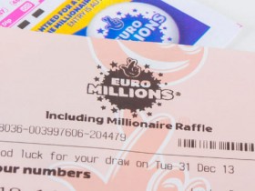 【球盟会】欧洲百万彩票大奖得主匿名领奖,背后故事曝光