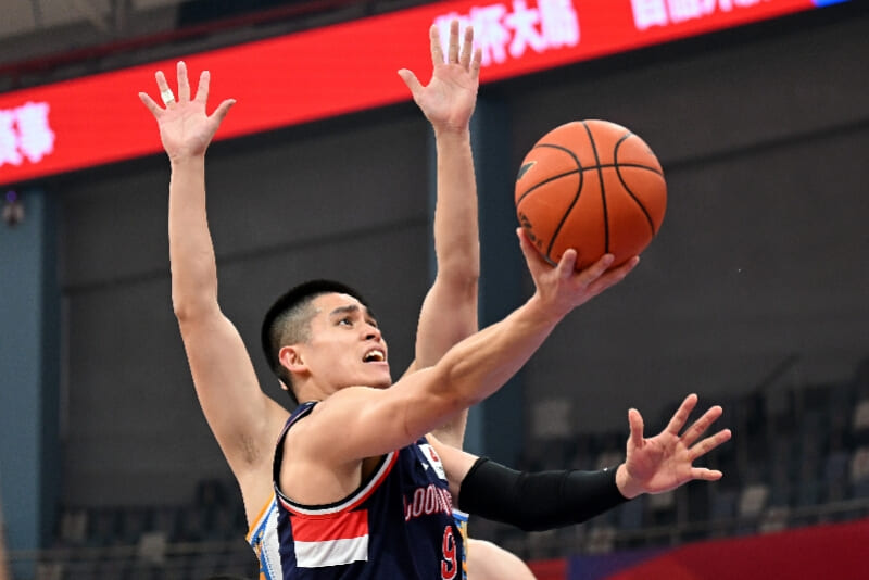 【球盟会】CBA焦点战前瞻：北京首钢vs广东宏远，防守与快攻的巅峰对决