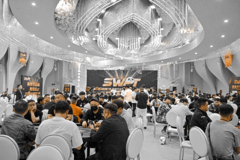 【EV扑克】SWPT·广安站 | 从“抚仙湖杯”到SWPT,西南扑克标杆赛事华丽升级,首日战火点燃!马鹏龙斩获回馈赛冠军【球盟会】